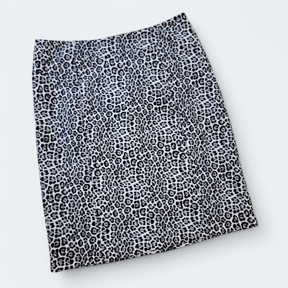 Michael Kors Leopard Print Women's Skirt Size Medium - Picture 1 of 15